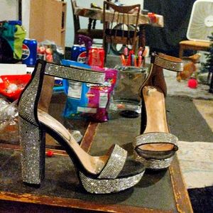Delicacy heels